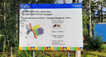 Byggarbetsplatsskylt över ombyggnaden av kommunaltekniken på Vargsvängen